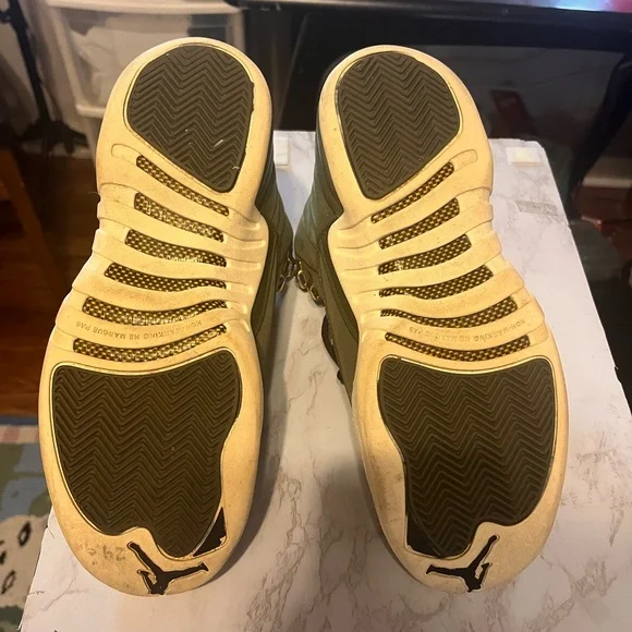 Jordan Men's Olive Sneakers - Picture 4 of 4